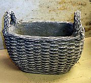 Y5017 Oval Rattan10w x 8.5in.H.JPG