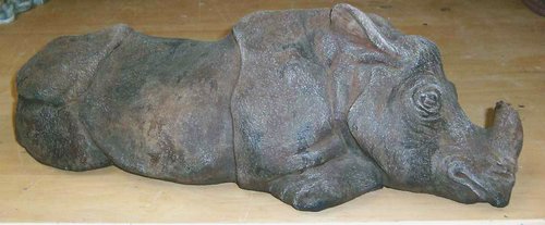 Y189 Rhinoceros 19x9wx6h.JPG