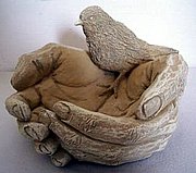 M033 Hands Bird Feeder 7.5 Hx10 in..JPG